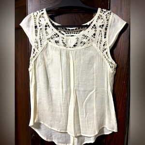 Lace Detail Lightweight Women's Top
